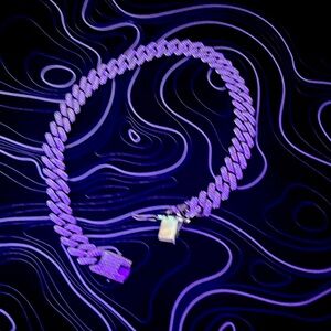 White moisannite cuban link chain